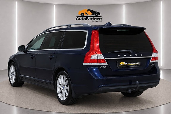 Volvo V70 3 of 19