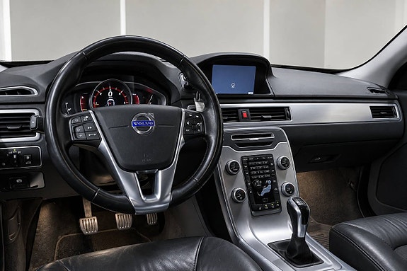 Volvo V70 7 of 19