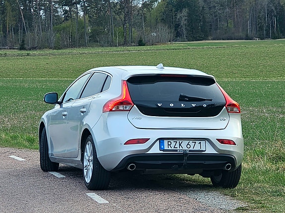 Volvo V40 4 of 7