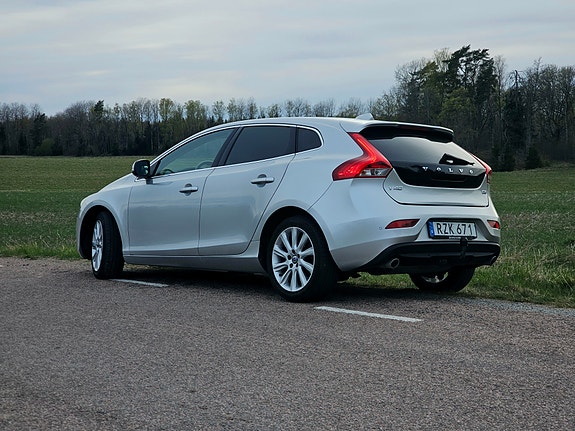 Volvo V40 5 of 7
