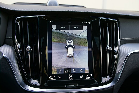 Volvo V60 27 of 30