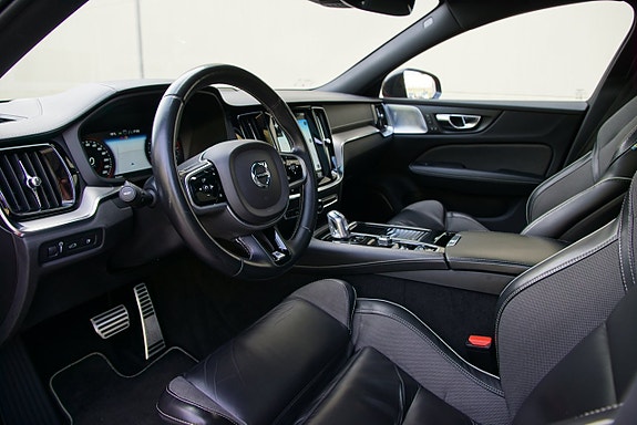 Volvo V60 18 of 30