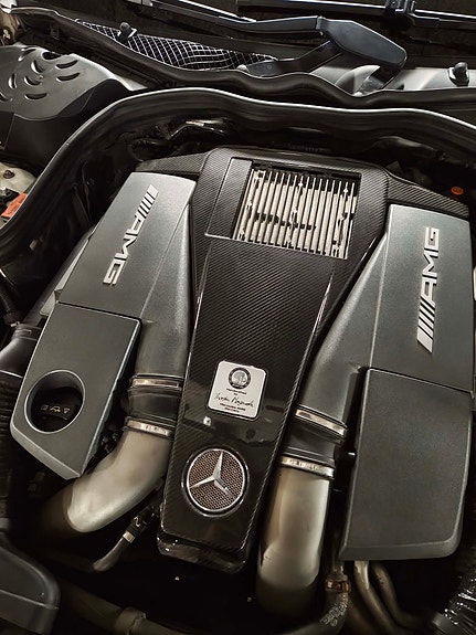 Mercedes-Benz E63 3 of 10