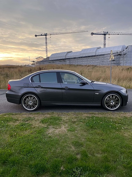 BMW 325i 7 of 10