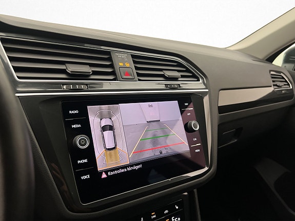 Volkswagen Tiguan 19 of 28