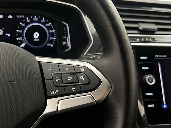 Volkswagen Tiguan 18 of 28