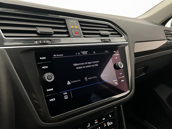 Volkswagen Tiguan 21 of 28