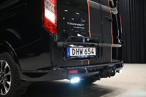 Ford Transit Custom 21 of 30