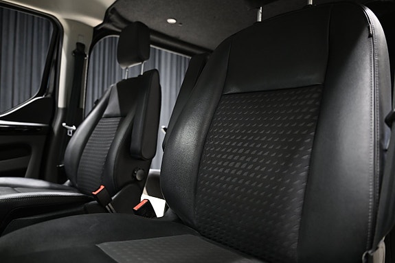 Ford Transit Custom 7 of 30