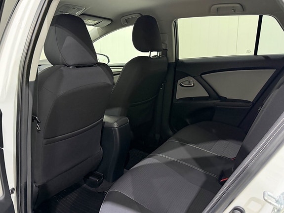 Toyota Avensis 11 of 17