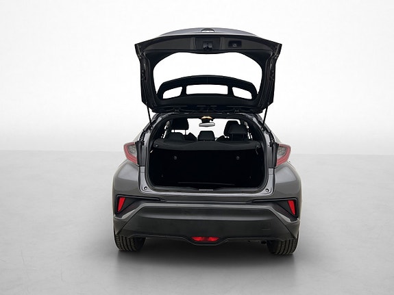 Toyota C-HR 14 of 30