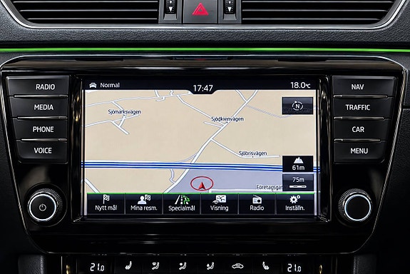 Skoda Superb 23 of 26