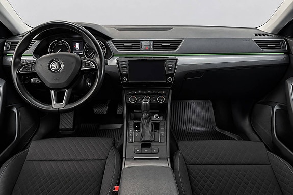 Skoda Superb 16 of 26