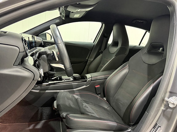 Mercedes-Benz A180 9 of 22