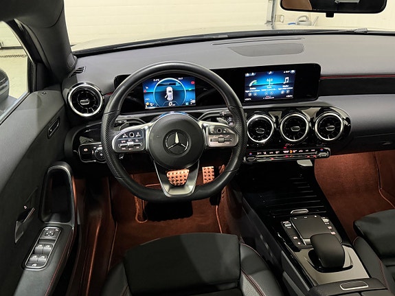 Mercedes-Benz A180 11 of 22