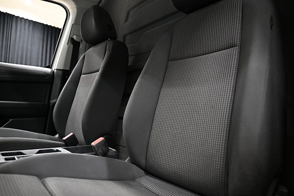 Volkswagen Caddy Maxi 22 of 30