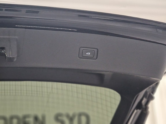 Audi Q8 9 of 30
