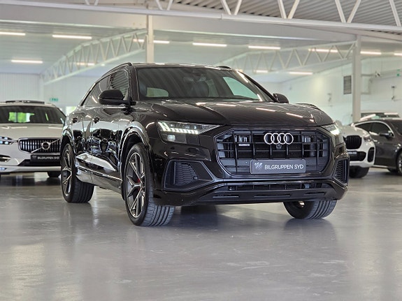 Audi Q8 4 of 30