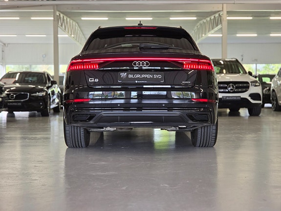 Audi Q8 5 of 30