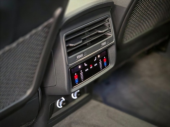 Audi Q8 27 of 30