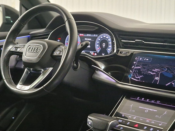 Audi Q8 14 of 30