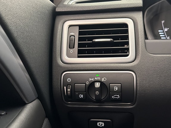 Volvo V70 30 of 30