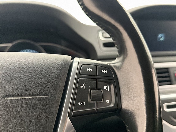 Volvo V70 18 of 30