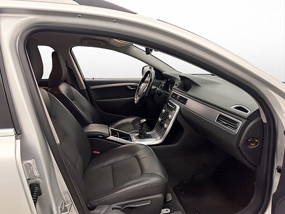 Volvo V70 24 of 30
