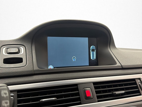 Volvo V70 21 of 30