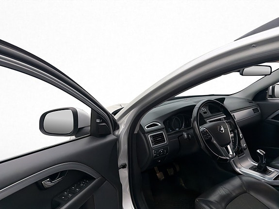 Volvo V70 11 of 30
