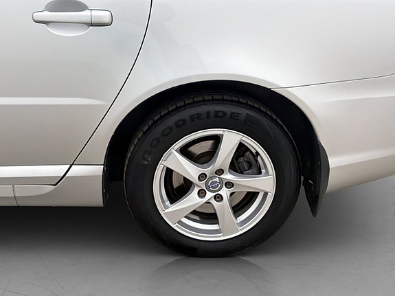 Volvo V70 27 of 30