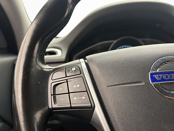 Volvo V70 16 of 30