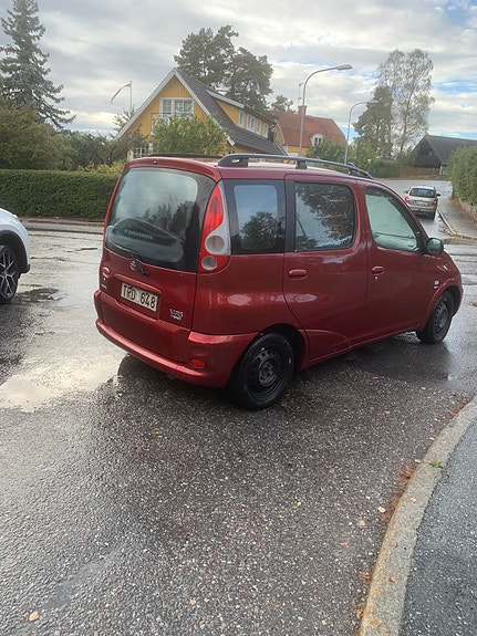 Toyota Yaris Verso 3 of 8
