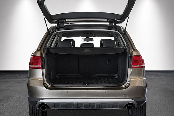 Volkswagen Passat Alltrack 6 of 25