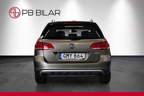 Volkswagen Passat Alltrack 5 of 25