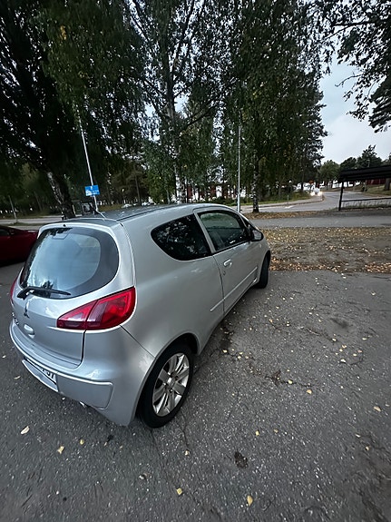 Mitsubishi Colt 3 of 5