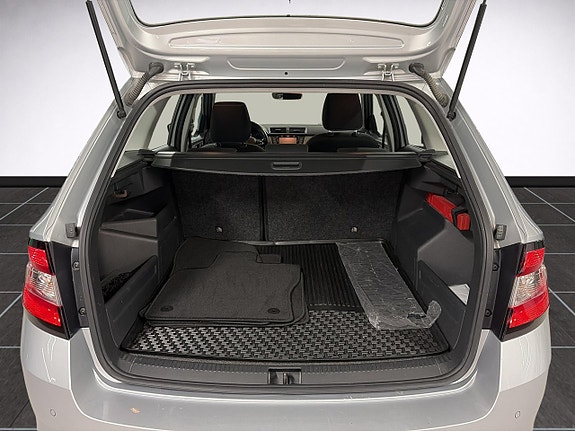 Skoda Fabia 10 of 13