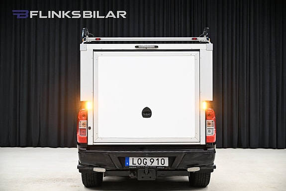 Nissan Navara 20 of 30