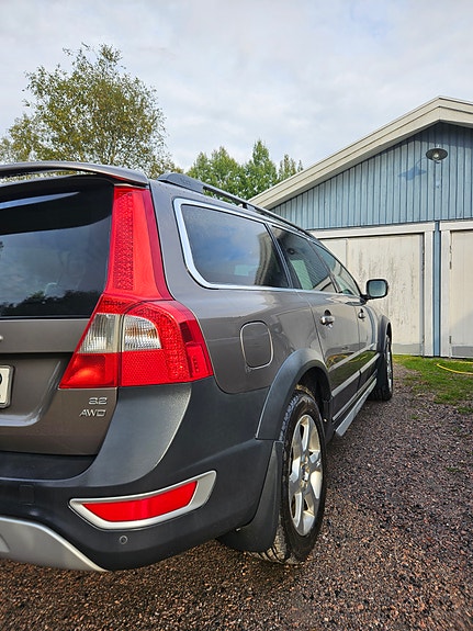 Volvo XC70 4 of 9