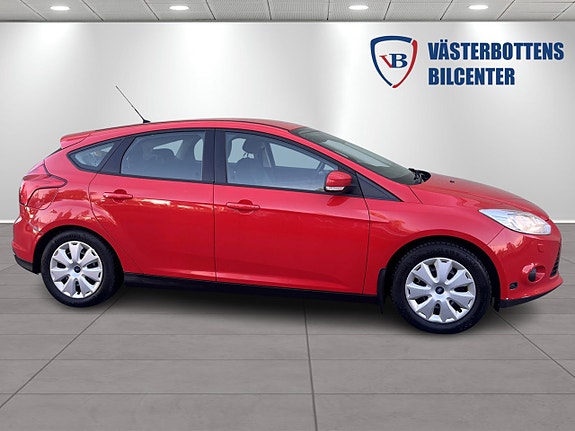 Ford Focus 2 of 9