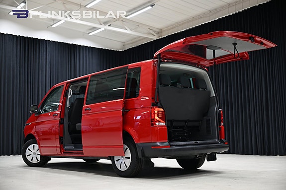 Volkswagen Caravelle 12 of 30