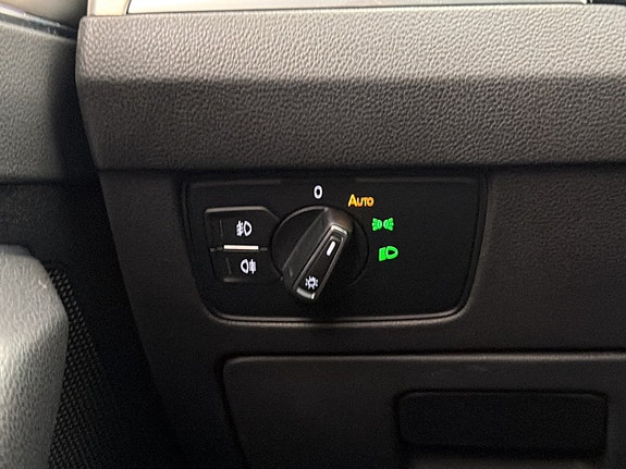 Volkswagen Passat 27 of 27