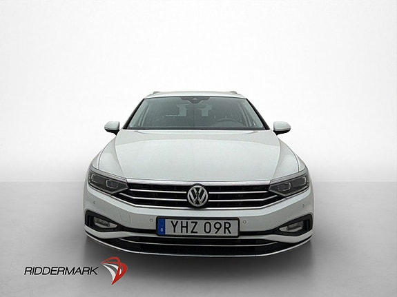 Volkswagen Passat 2 of 27