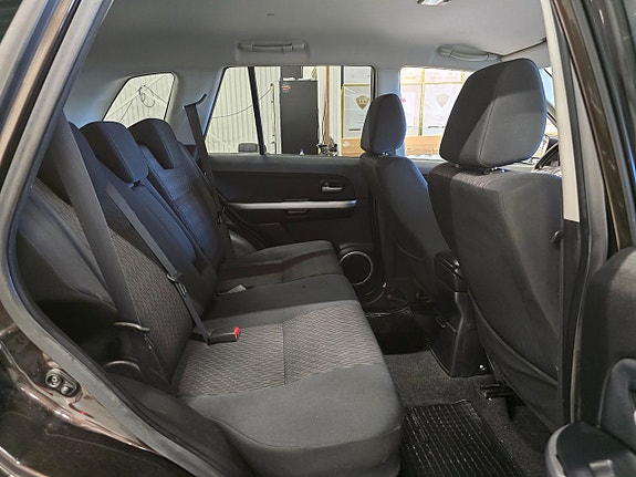 Suzuki Grand Vitara 13 of 24