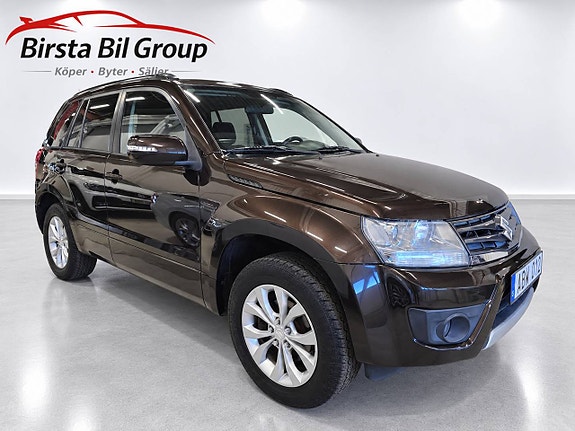 Suzuki Grand Vitara 2 of 24