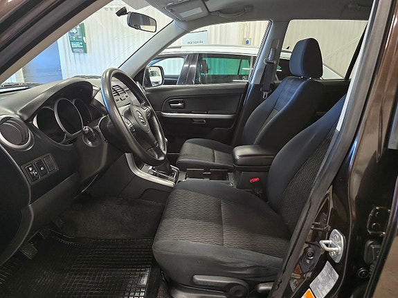 Suzuki Grand Vitara 8 of 24