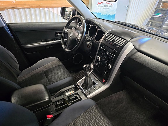 Suzuki Grand Vitara 11 of 24