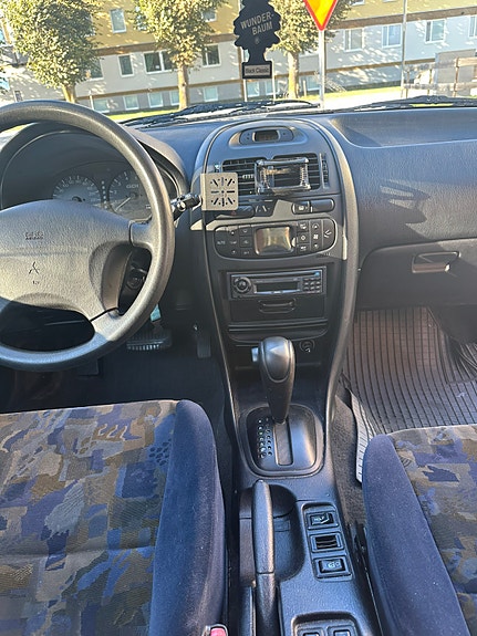 Mitsubishi Carisma 5 of 6