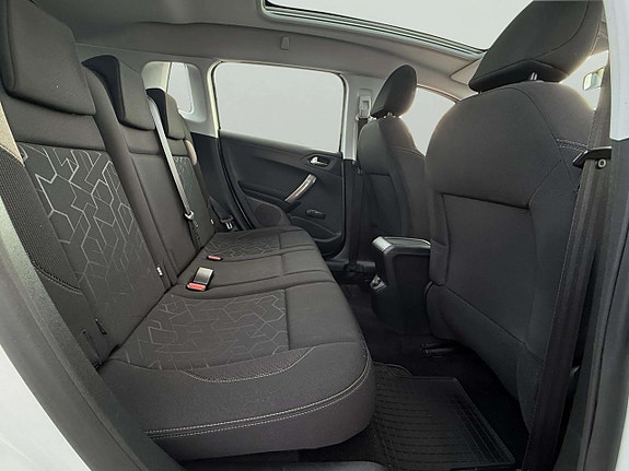 Peugeot 2008 15 of 27