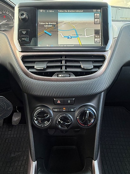 Peugeot 2008 18 of 27
